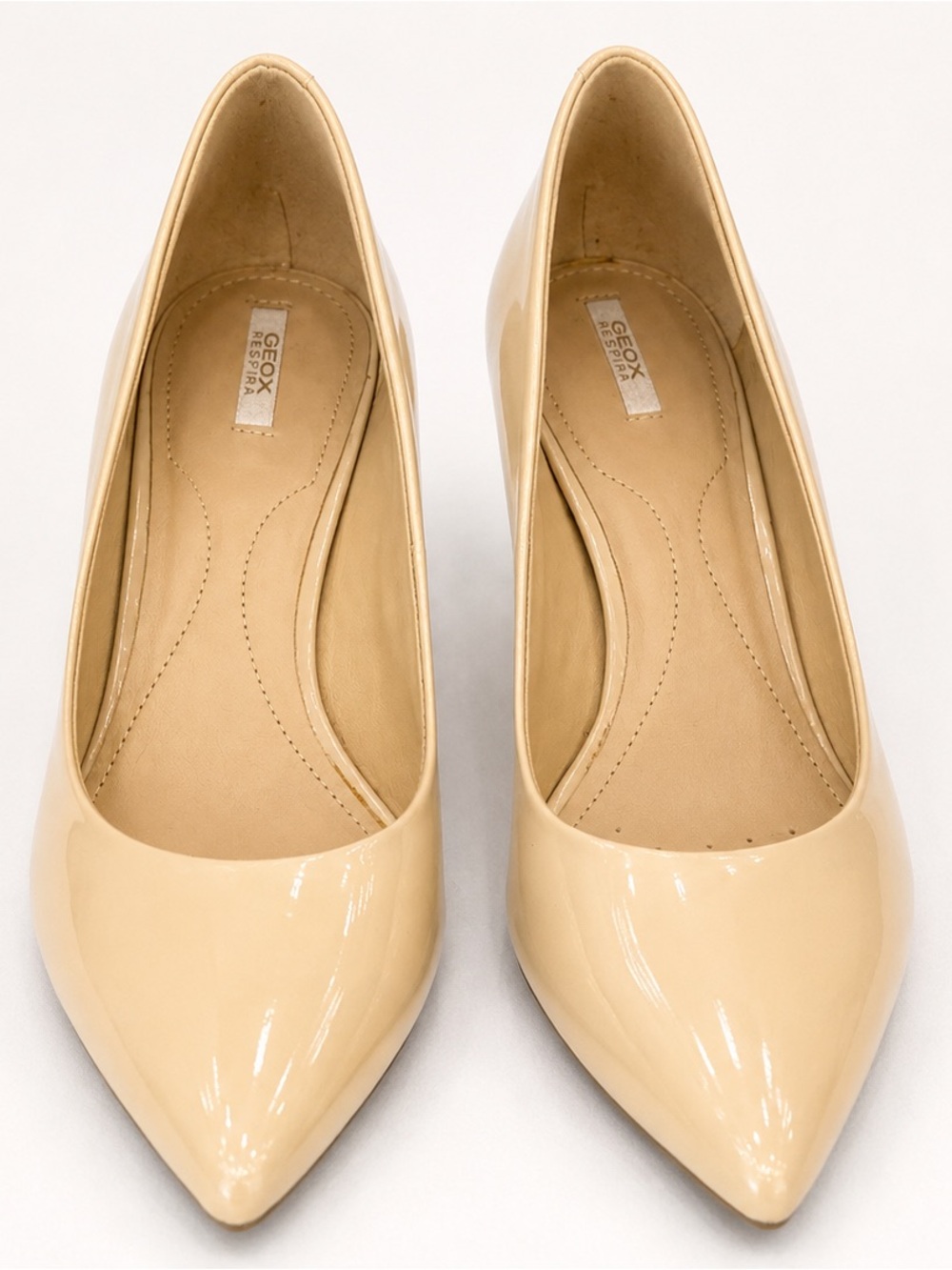 Geox Respira D52P8C Nude Patent Pointed Toe Pumps – EU 39